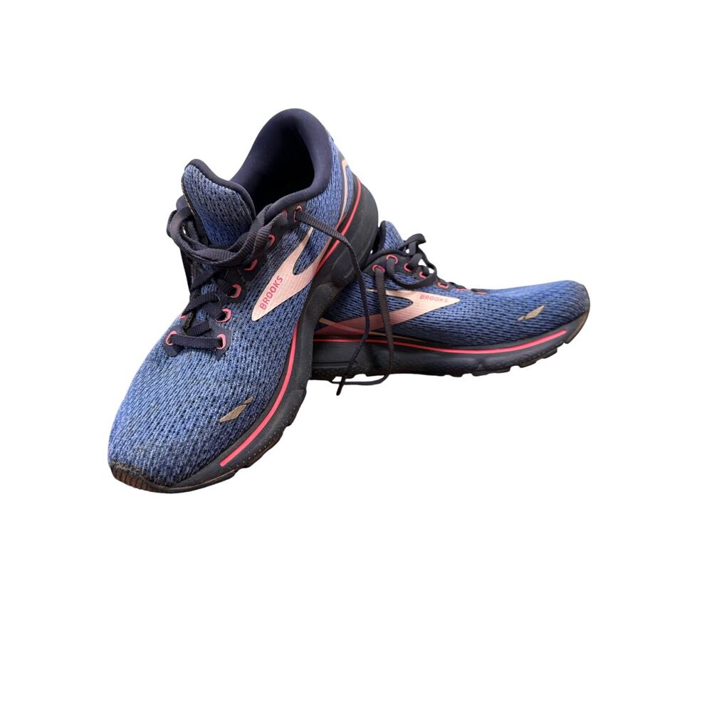 Brooks Blue Mesh Sneakers for Women in size 9.5